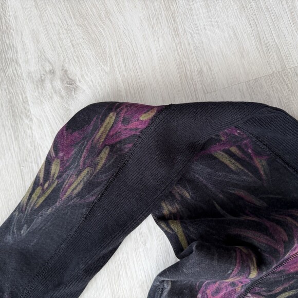 Lululemon Scuba Hoodie VTG RARE OG Protea Floral Print Black Pink Green Size 6 - Picture 10 of 14